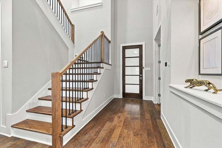 Property Photo:  6251 Lakeshore Drive  TX 75214 