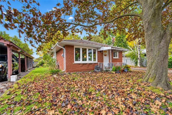 Property Photo:  104 Weichel Street  ON N2M 2A6 