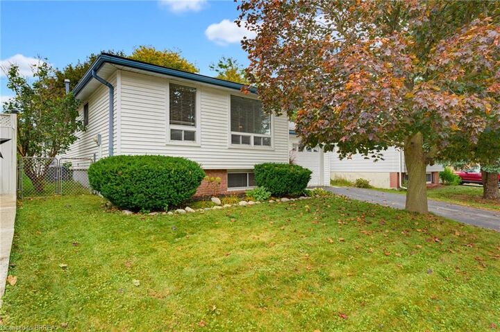 Property Photo:  35 Scott Road  ON N3C 2X5 
