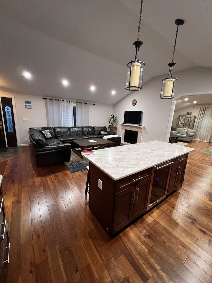 Property Photo:  35 Glen Cir  MA 02451 