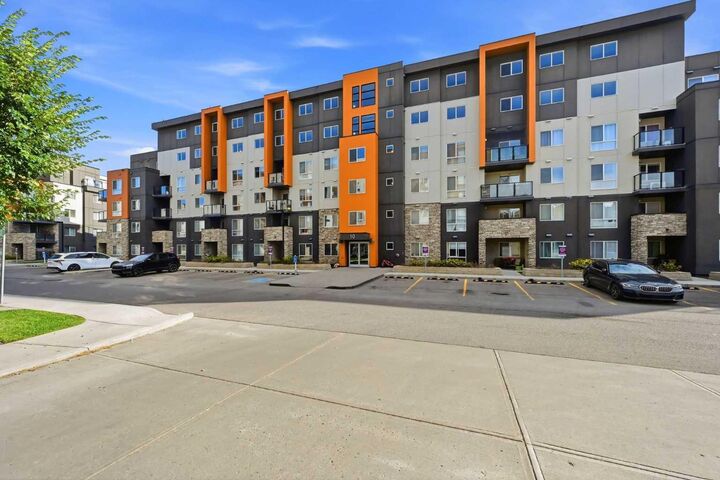 Property Photo:  10 Kincora Glen Park NW 504  AB T3R 1K1 