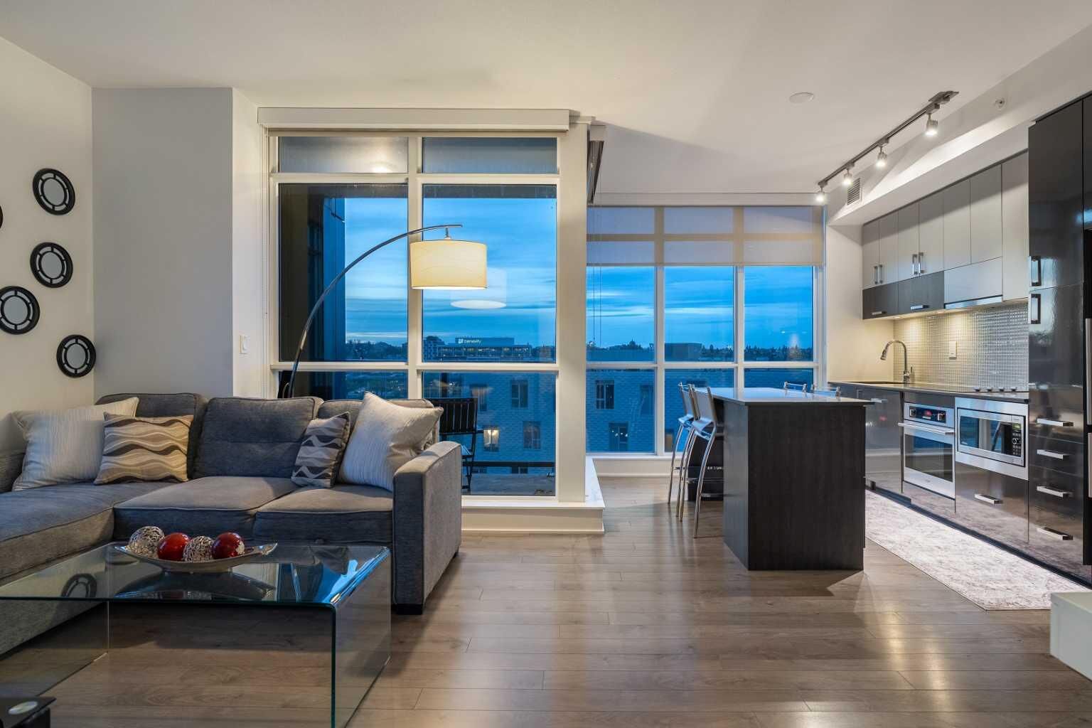 Property Photo:  550 Riverfront Avenue SE 810  AB T3P 1E9 