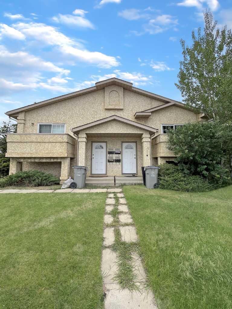 Property Photo:  9408 100 Avenue B  AB T8V 0S9 