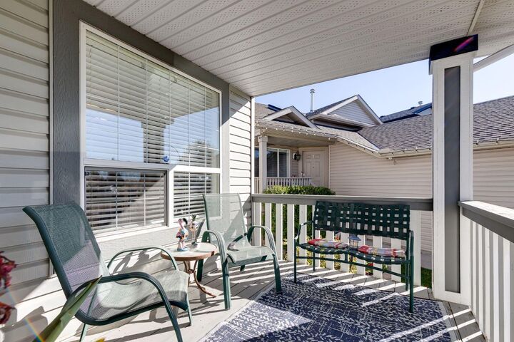Property Photo:  135 Springs Crescent  AB T4A 1G8 