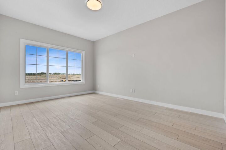 Property Photo:  9989 Huxbury Drive NE  AB T2A 8C3 