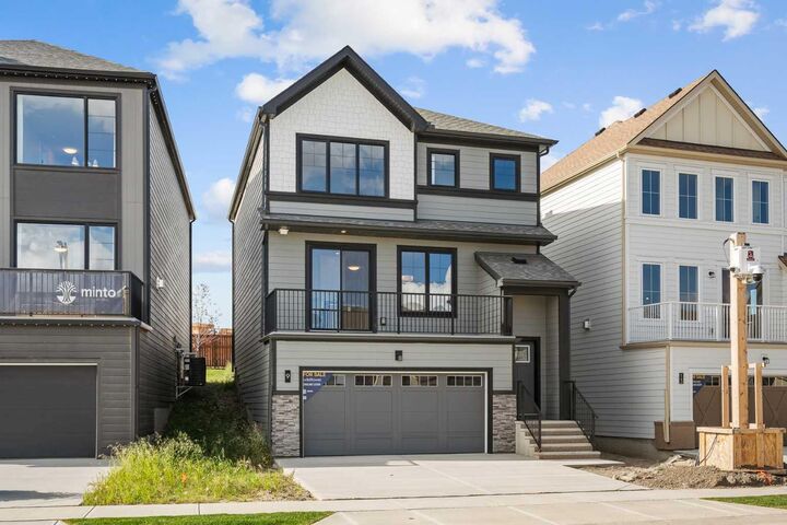 Property Photo:  9 Wild Rose Bay SW  AB T4B 5X8 