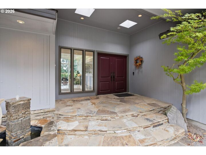 Property Photo: 26 Monticello Dr OR 97035