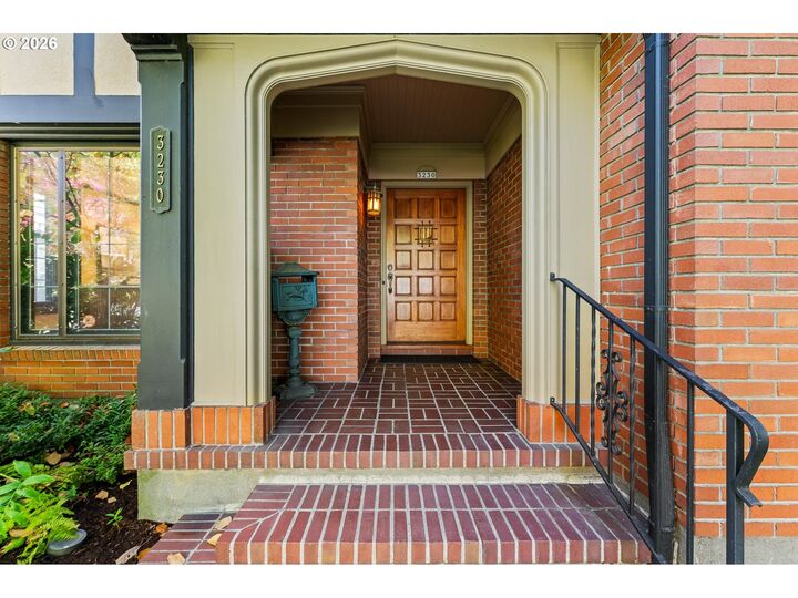 Property Photo: 3230 NE US Grant Pl OR 97212