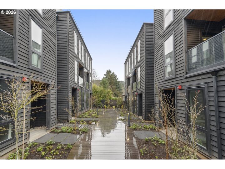 Property Photo: 1861 NW 28th Ave OR 97210
