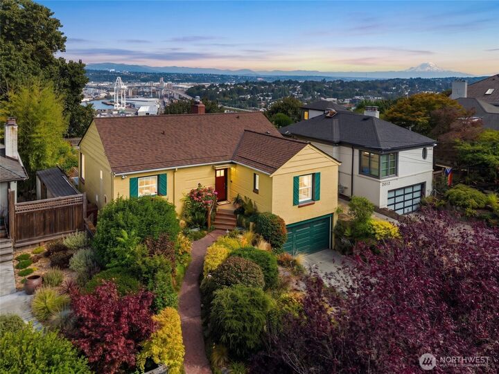 Property Photo: 3006 36th Avenue SW WA 98126