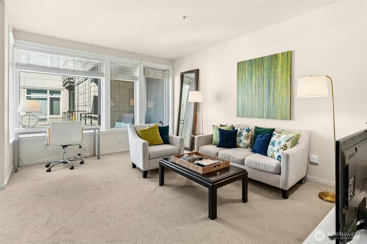 Property Photo:  1900  Alaskan Way 410  WA 98101 