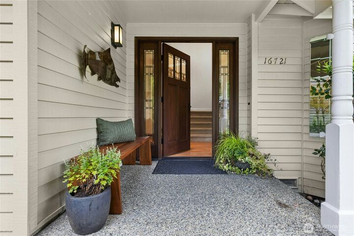 Property Photo:  16721 SE 35th Street  WA 98008 