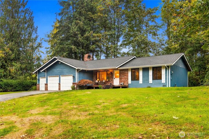 Property Photo:  25434 SE 219th Street  WA 98038 