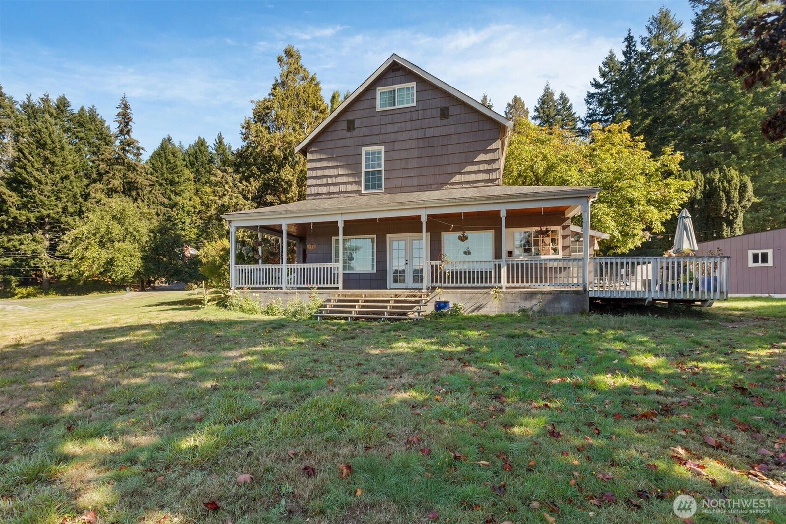 Property Photo: 5348 SE Country Club Way WA 98367