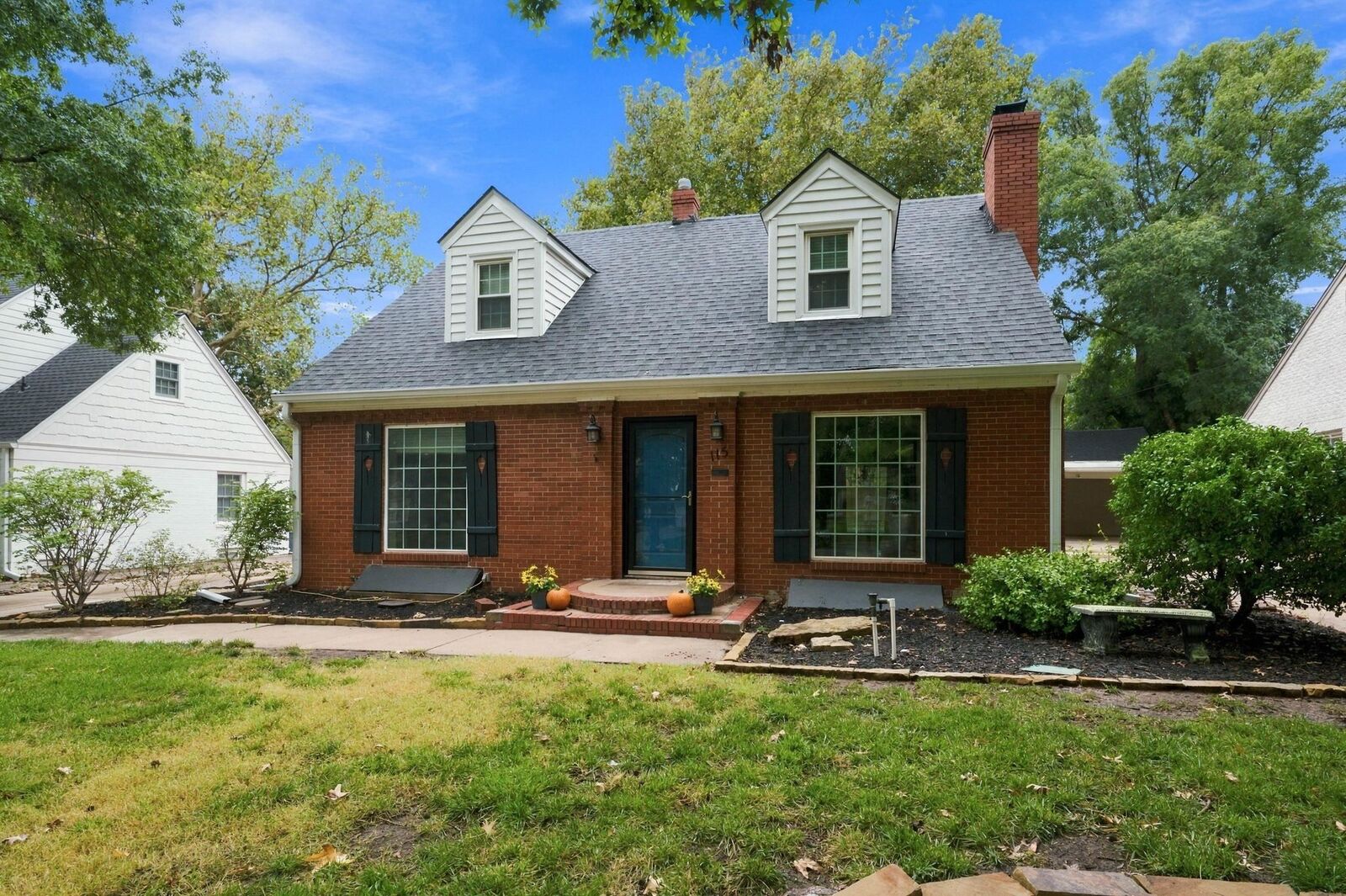 Property Photo: 115 N Ridgewood Drive KS 67208