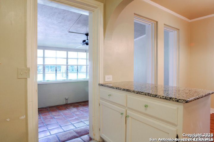 Property Photo:  415 Alamo Heights Blvd  TX 78209 