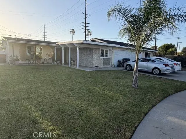 Property Photo:  10001 Gravier Street  CA 92804 