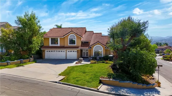 Property Photo: 5600 Avenida Del Tren CA 92887
