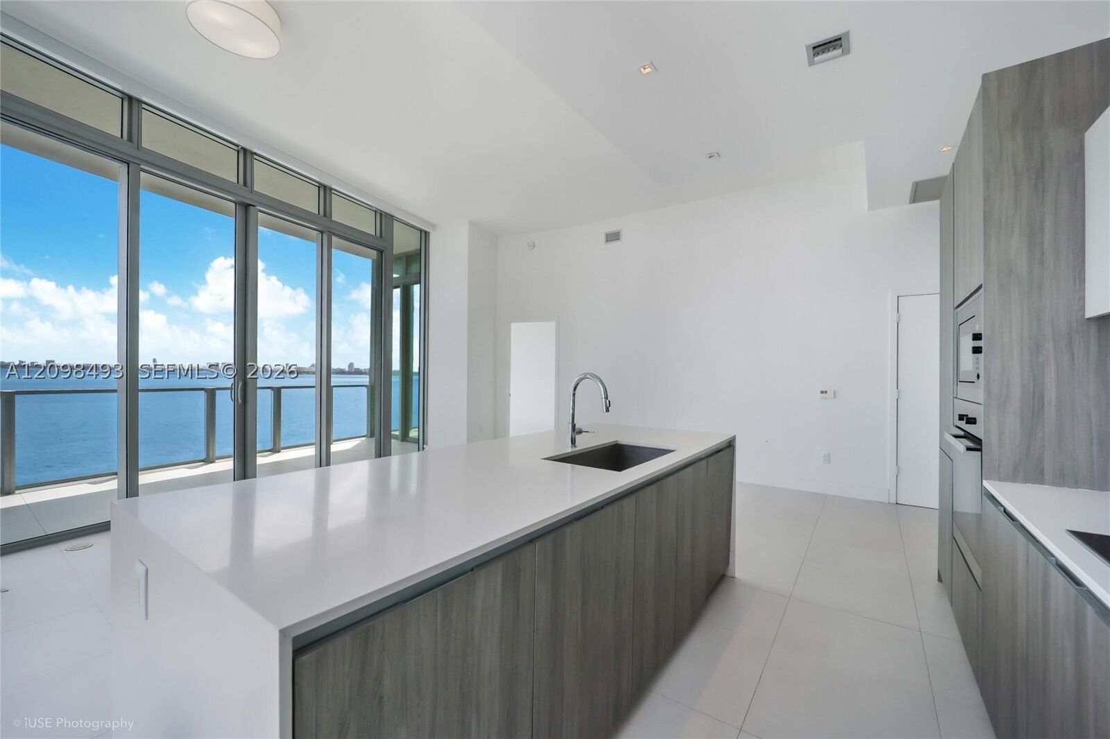 Property Photo:  2900 NE 7th Ave 602  FL 33137 