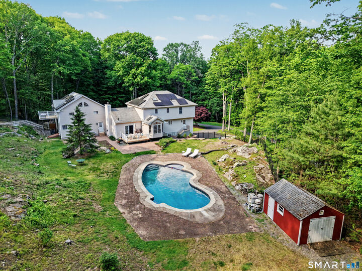 Property Photo:  25-1 Macintosh Drive  CT 06478 