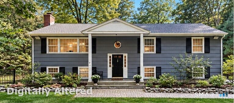 Property Photo: 7 Richmond Hill Road CT 06883