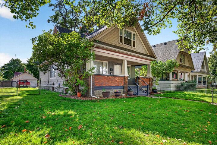 Property Photo: 1207 W Shannon Ave WA 99205