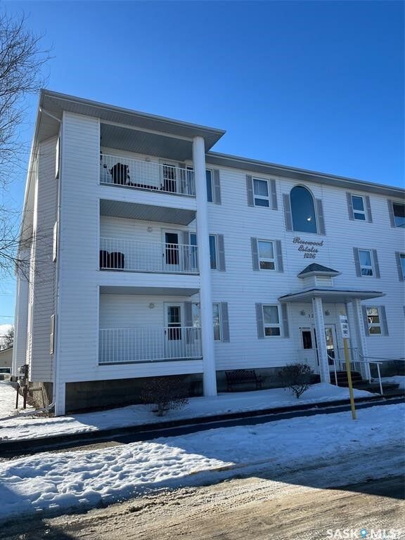 Property Photo: 1226 Third Street 101 SK S4A 0R9