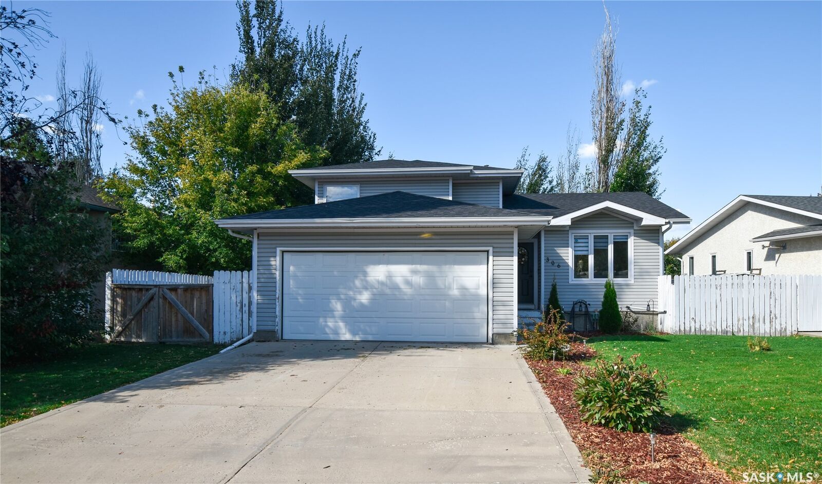 Property Photo:  306 O'Regan Crescent  SK S7L 6T2 