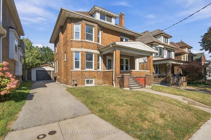 Property Photo: 100 Balsam Avenue S ON L8M 3B3