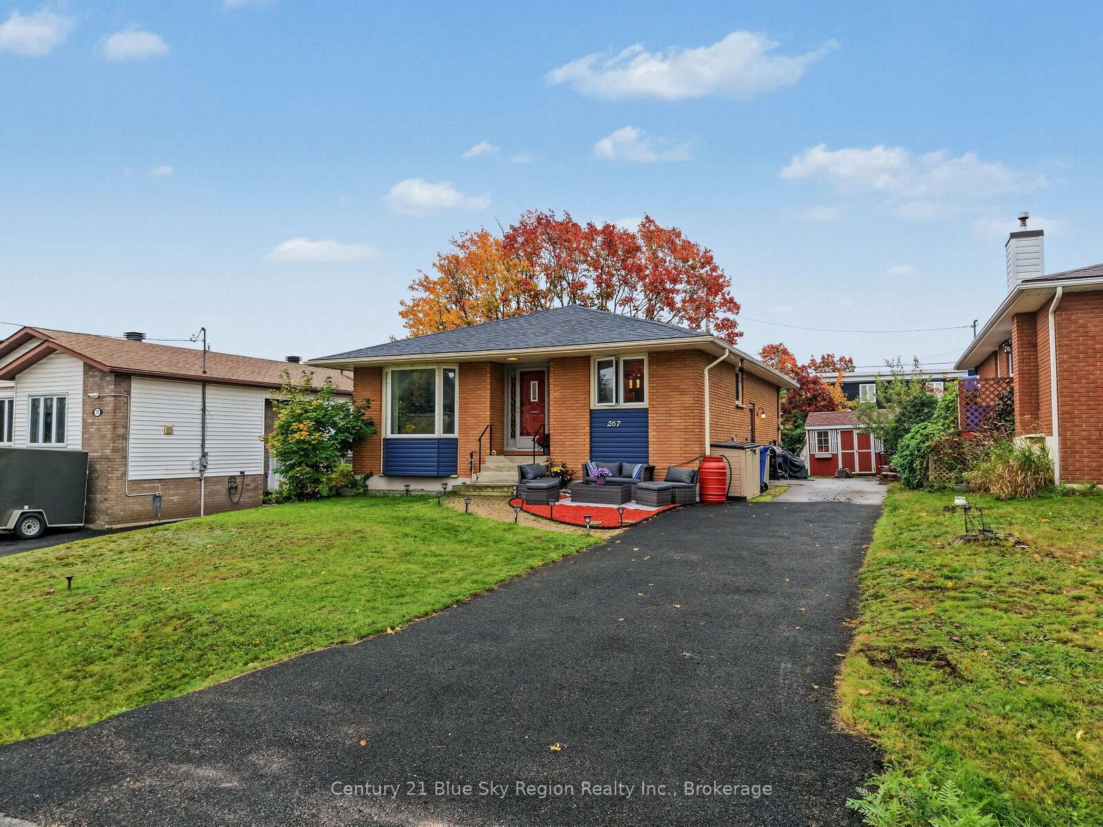 Property Photo:  267 Barber Avenue  ON P1A 3G3 