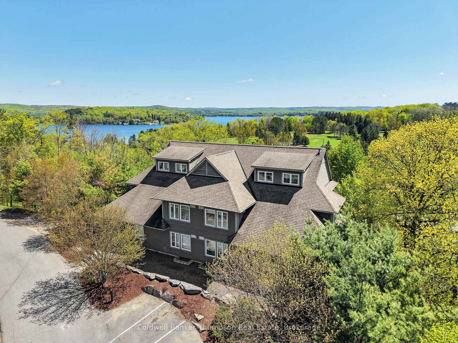 Property Photo:  1 Tree Tops Lane 302  ON P1H 1A9 