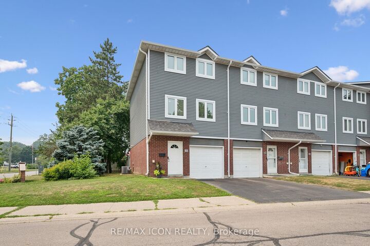 Property Photo:  38 Harris Avenue A  ON N3R 2E9 