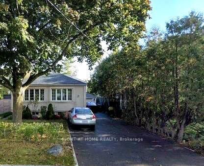 Property Photo:  15 Lynnhaven Road Main Floor  ON M6A 2K7 