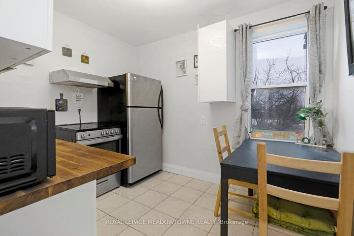 Property Photo:  1259 Davenport Road  ON M6H 2H2 