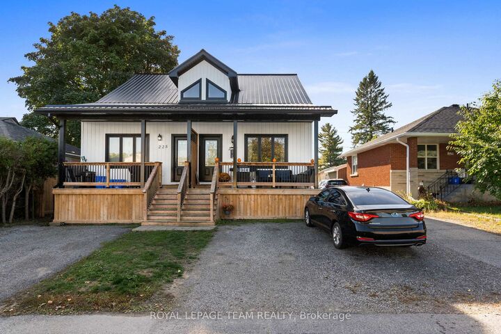 Property Photo:  227 Roberta Crescent  ON K0E 1T0 