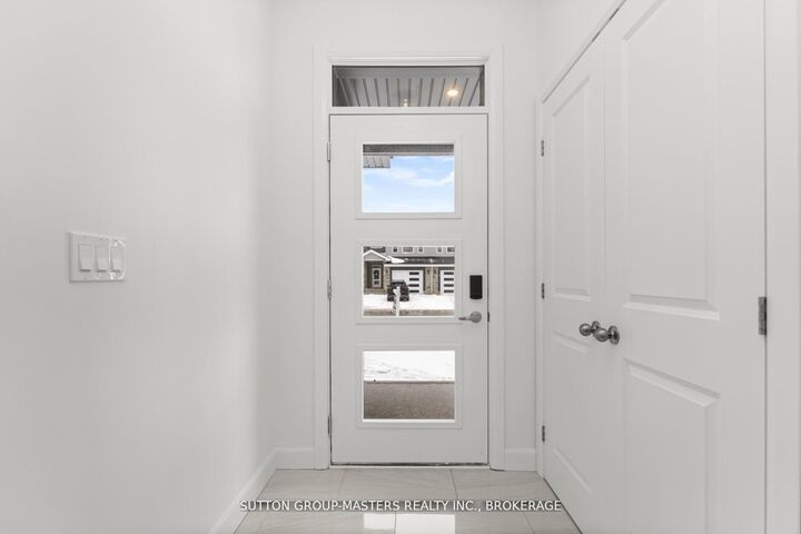 Property Photo:  216 Superior Drive  ON K7N 0E5 