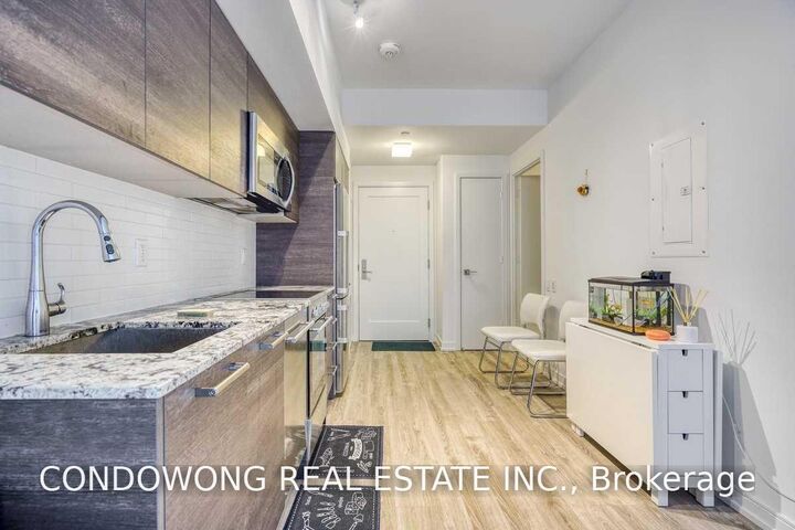 Property Photo:  28 Wellesley Street E 310  ON M4Y 0C4 