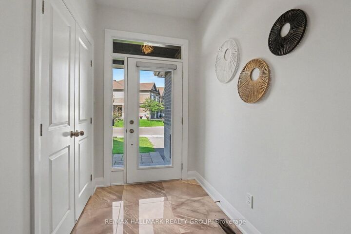 Photo de la propriété:  52 Porter Street  ON K2S 2L9 