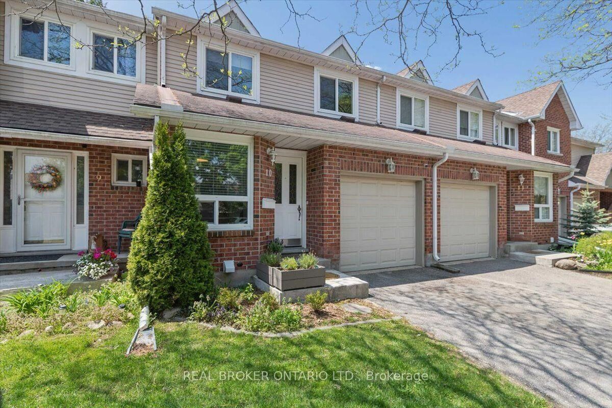 Property Photo:  180 Highland Crescent 10  ON N2M 5K5 