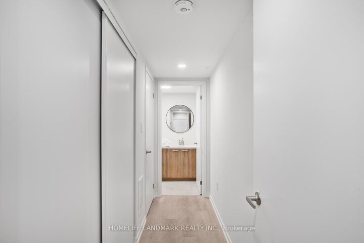Property Photo:  97 Matawin Lane  ON L4B 0H7 
