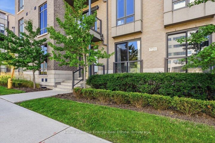 Property Photo:  721 Lawrence Avenue W 65  ON M6A 0C6 