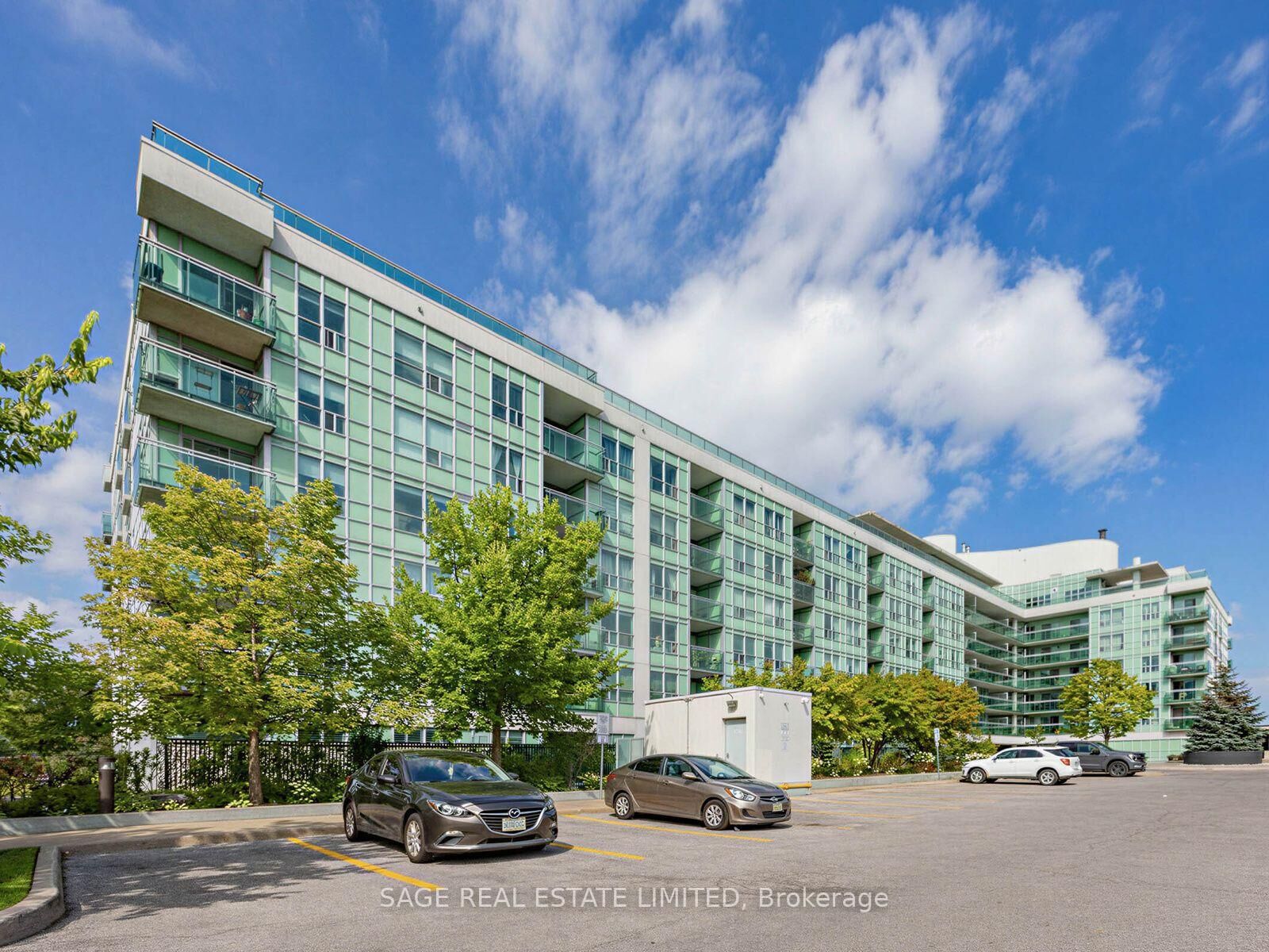 Property Photo:  60 Fairfax Crescent 507  ON M1L 0E1 