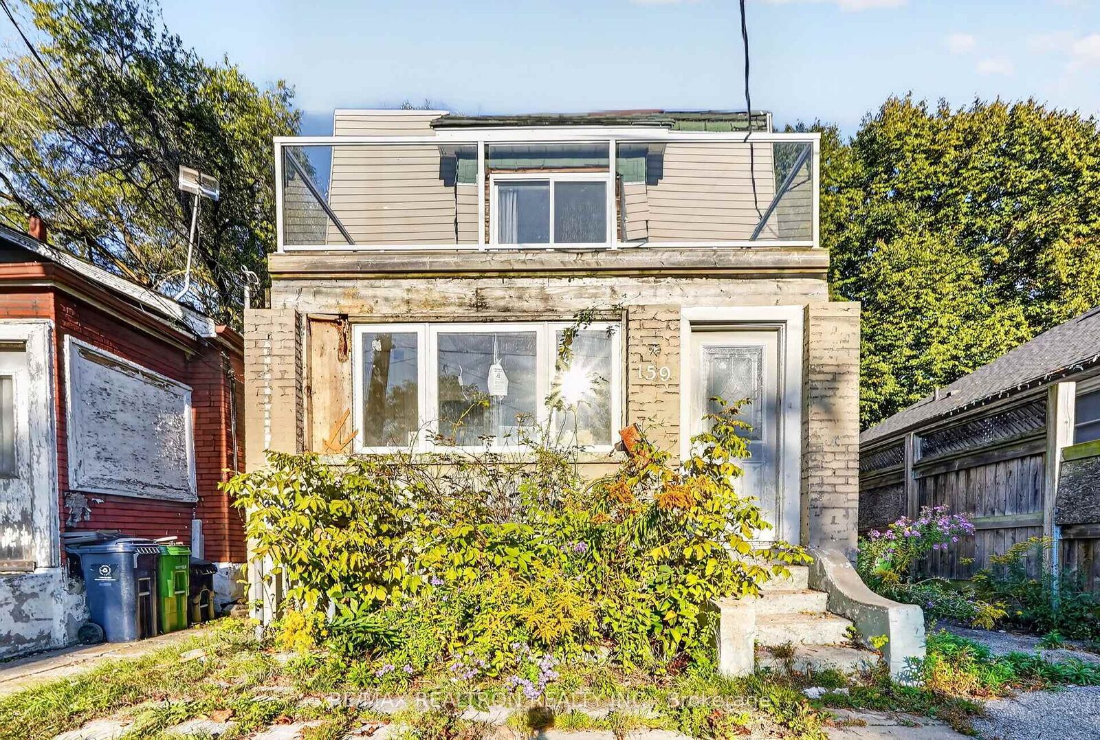 Property Photo:  159 Eastwood Avenue  ON M1N 3H5 