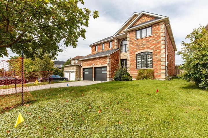 Property Photo: 54 Maple Grove Avenue ON L4E 2V5