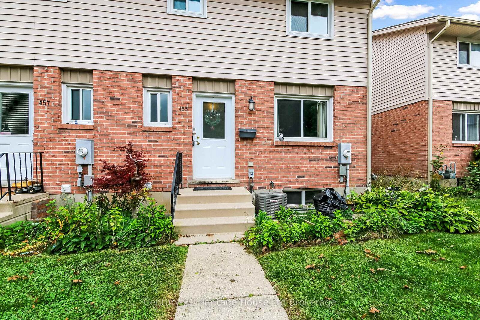 Property Photo:  455 Springbank Avenue N 37  ON N4T 1R1 
