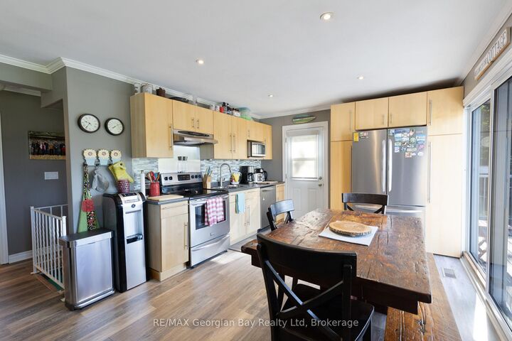 Property Photo: 46 Forest Harbour Parkway ON L0K 2C0