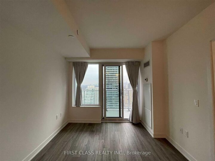 Property Photo:  195 Redpath Avenue 2608  ON M4P 0E4 