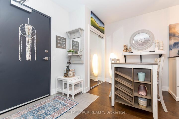 Property Photo:  310 Broadway Avenue 309  ON L9W 1L3 