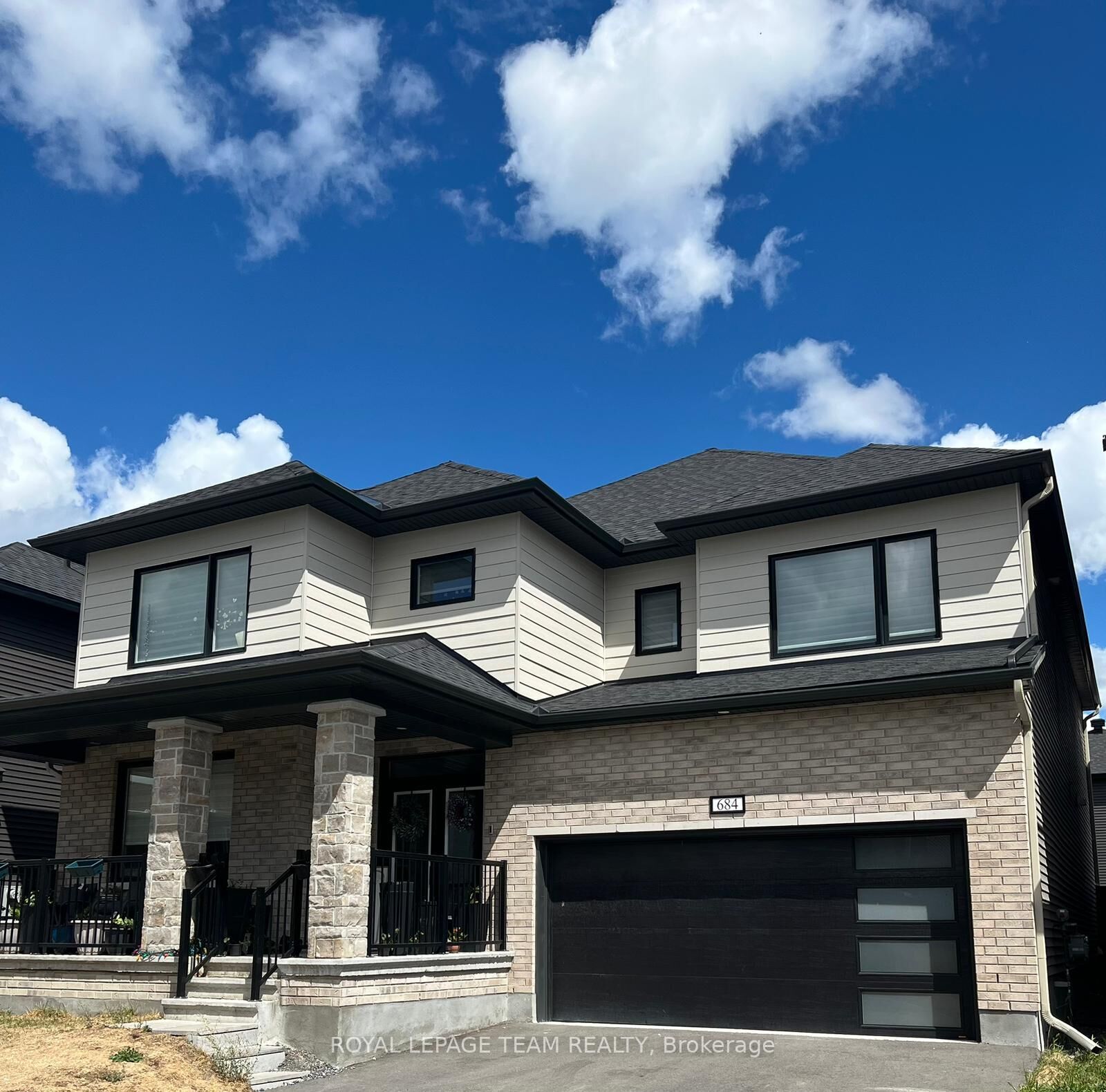 Property Photo:  684 Fenwick Way Bsmnt  ON K2J 7E6 