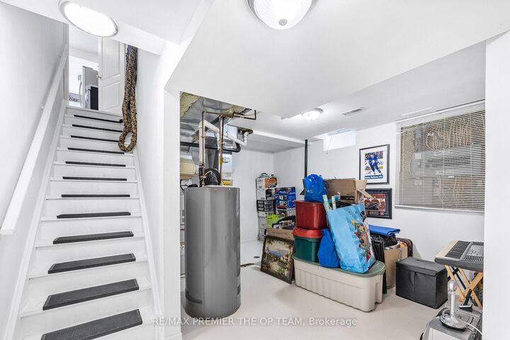 Property Photo:  223 Landsbridge Street Lower  ON L7E 2J6 
